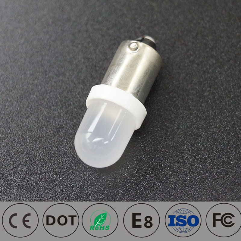 194 Sostituzione della lampadina a LED per la luce interna del camper per auto